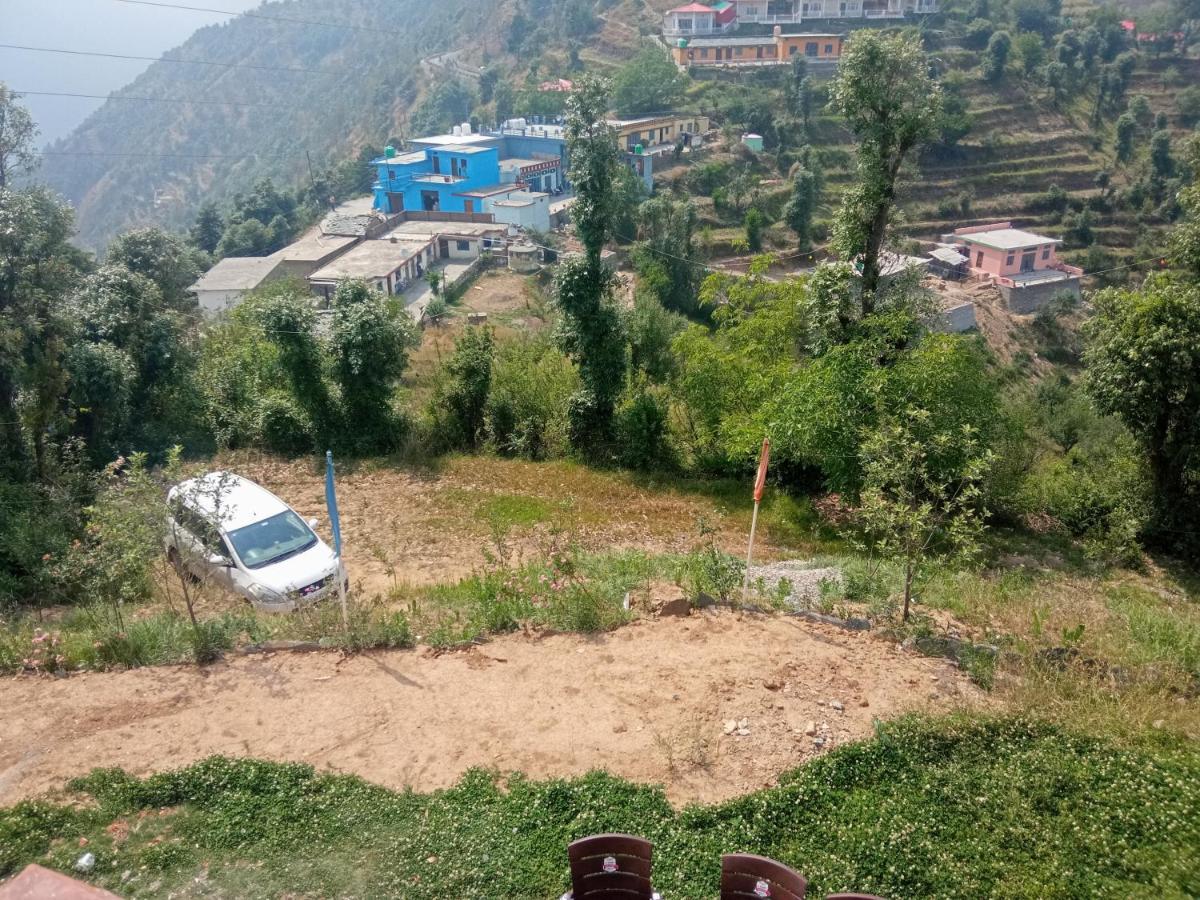 In Apple Estate Kanatal - Himalayan View Resort With Courteous Staff Екстериор снимка