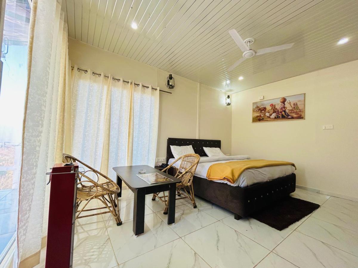 In Apple Estate Kanatal - Himalayan View Resort With Courteous Staff Екстериор снимка